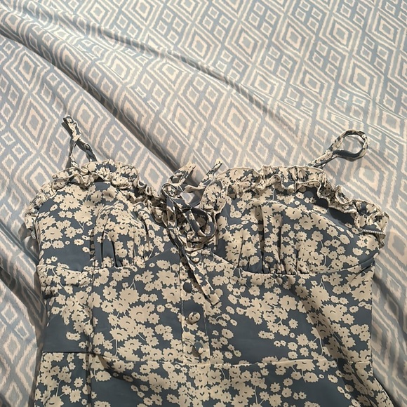 Floral dress - Picture 2 of 3